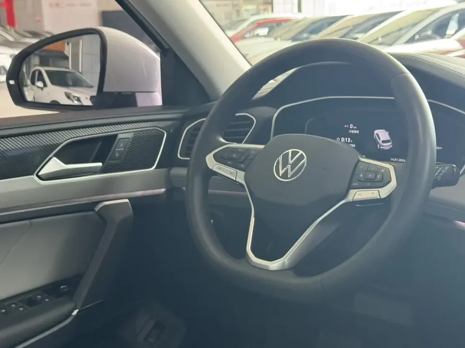 Volkswagen Tayron Tanyue 2023 280TSI 2WD Luxury Plus Advanced Edition 2023 — thumbnail 4