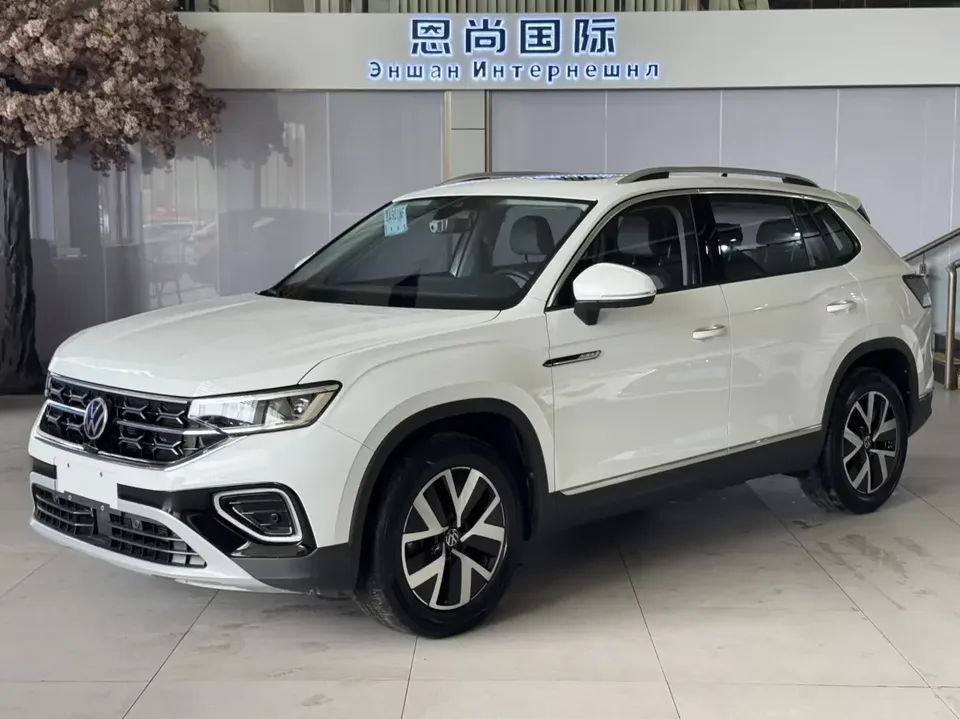 Volkswagen Tayron Tanyue 2023 280TSI 2WD Luxury Plus Advanced Edition 2023 — photo 1, buy with delivery to Moscow
