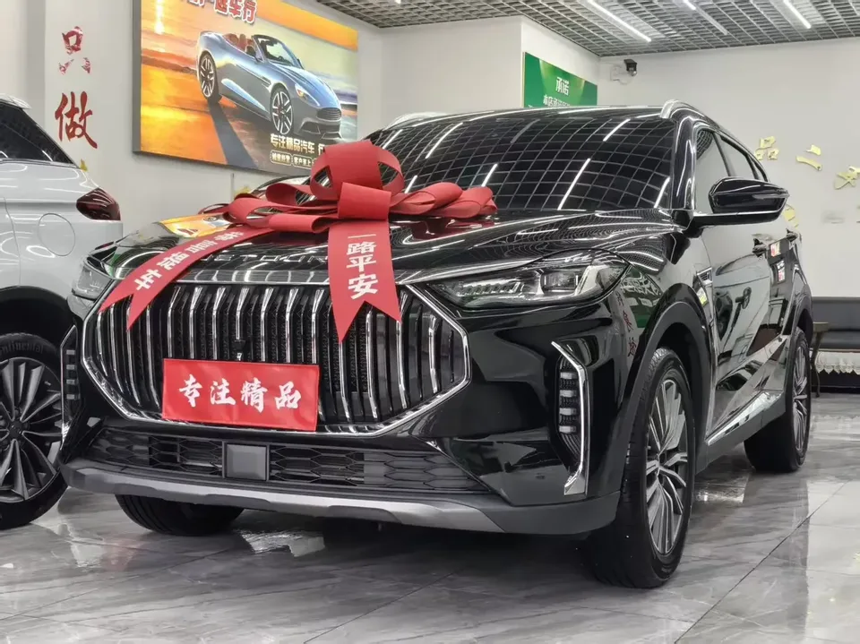 Jetour Jietu X70 PLUS Jietu X70 PLUS 2024 Champion Edition 1.5T DCT Champion PRO 5-seater 2024 — photo 1, buy with delivery to Moscow