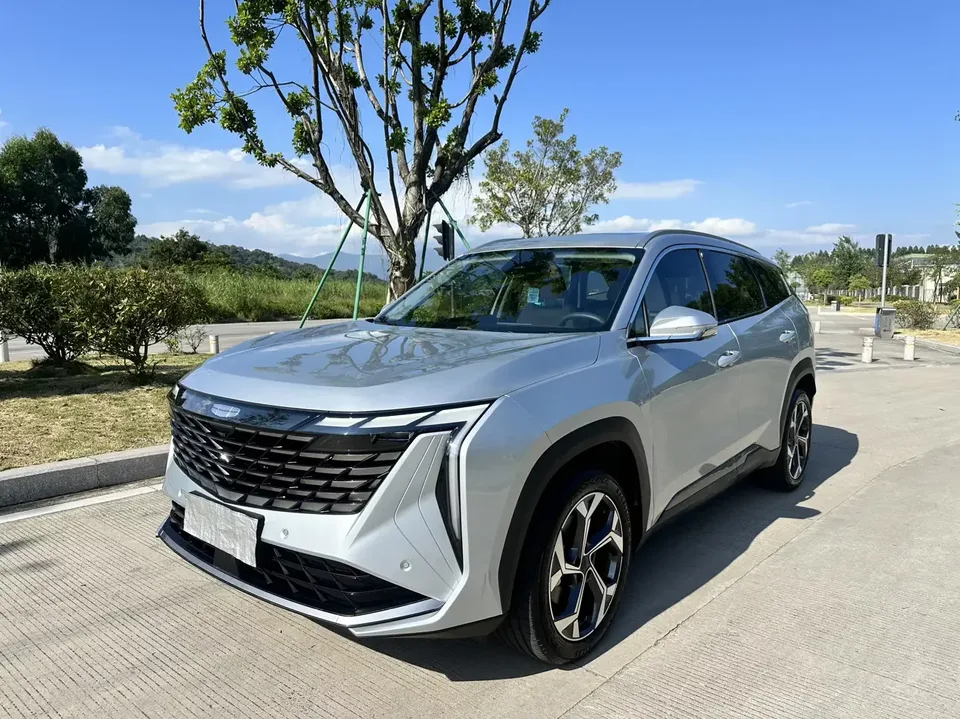 Geely Atlas L Boyue L 2023 1.5TD DCT Premium 2024 — photo 1, buy with delivery to Moscow