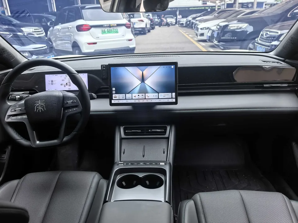 BYD Qin L EV Qin L EV 2025 470KM Leading Model 2026 — thumbnail 5