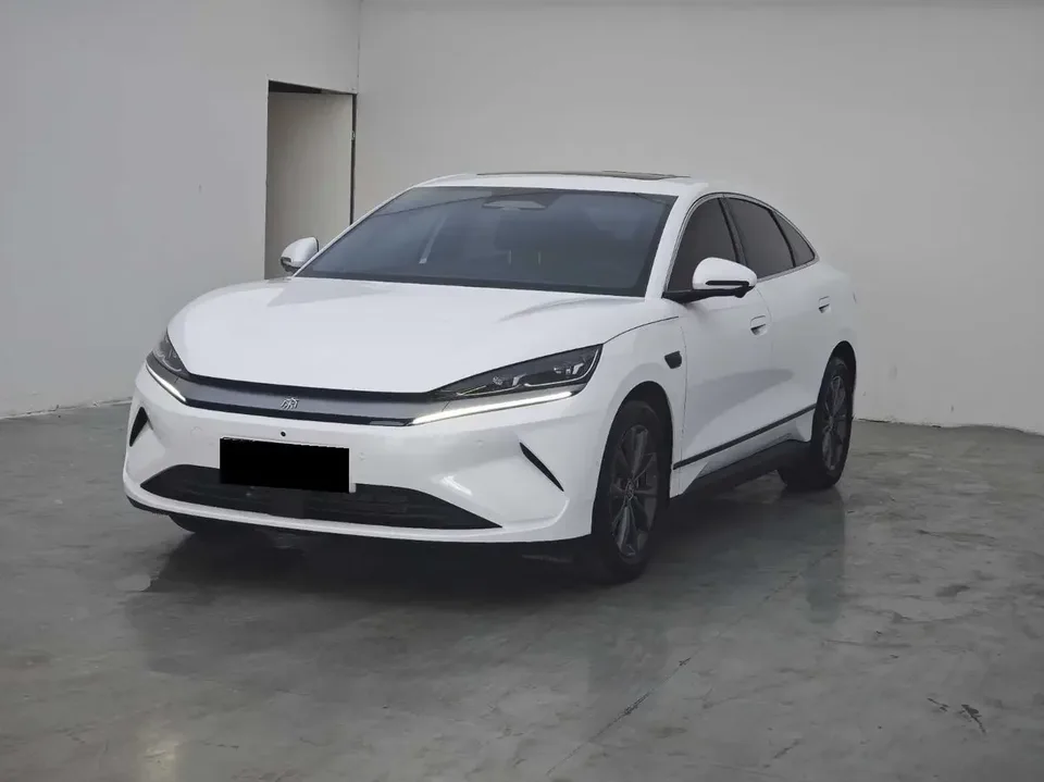 BYD Qin L EV Qin L EV 2025 470KM Leading Model 2025 — photo 1, buy with delivery to Moscow