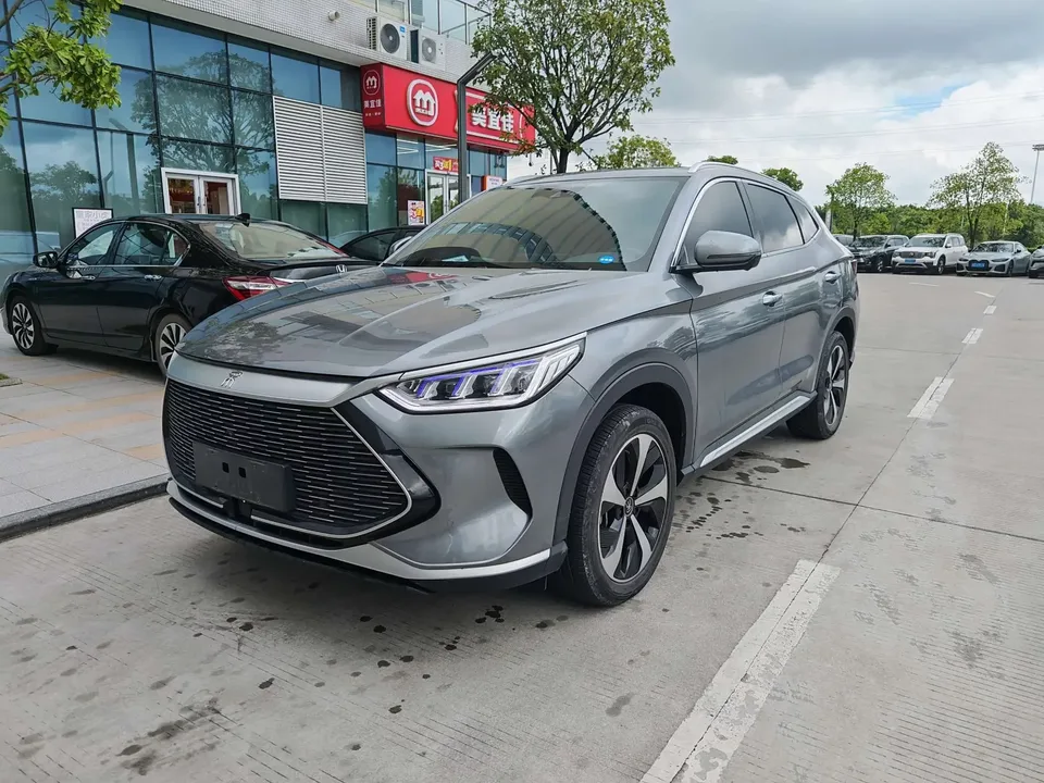 BYD Song PLUS DM Song PLUS DM 2021 DM-i 51KM 2WD Premium Edition 2022 — фото 1, купить с доставкой в Москву