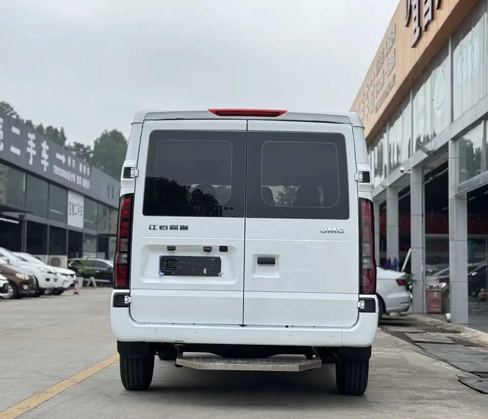 Jiangling Fushun Fushun 2024 2.0T manual diesel short-axle low-top commercial multi-purpose passenger car 5 seats 2025 — thumbnail 2