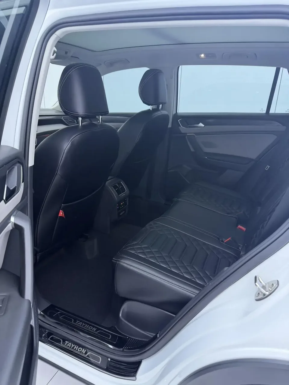 Volkswagen Tayron Tanyue 2023 280TSI 2WD Luxury Plus Advanced Edition 2023 — миниатюра 5
