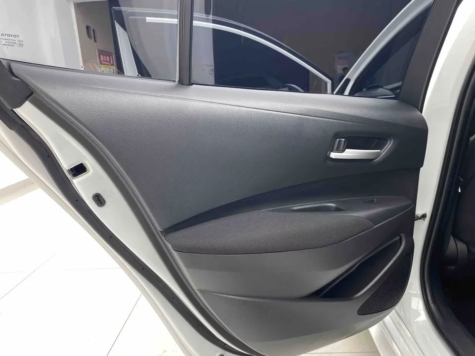 Toyota Levin Lei Ling 2022 185T CVT Deluxe Edition 2022 — thumbnail 3