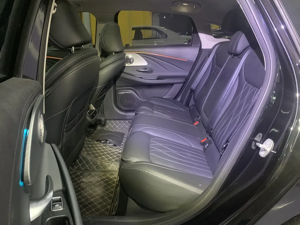Chery Arrizo 8 Arrizo 8 2025 1.6TGDI DCT Intelligence 2025 — миниатюра 3