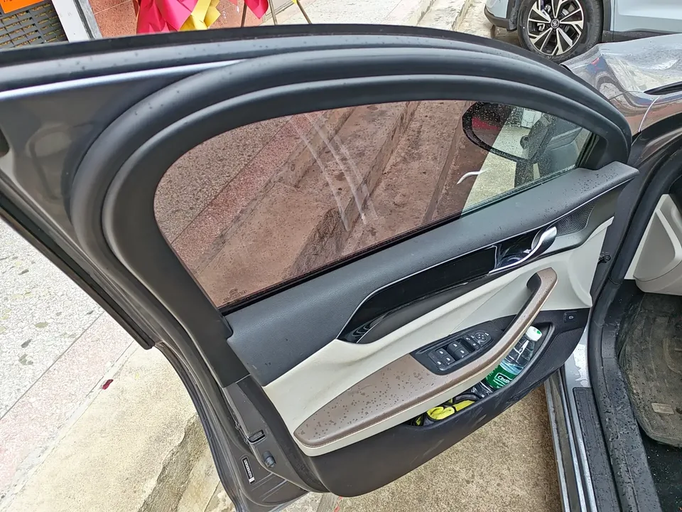 BYD Qin PLUS EV Qin PLUS EV 2024 Honor Edition 420KM Beyond 2024 — thumbnail 5