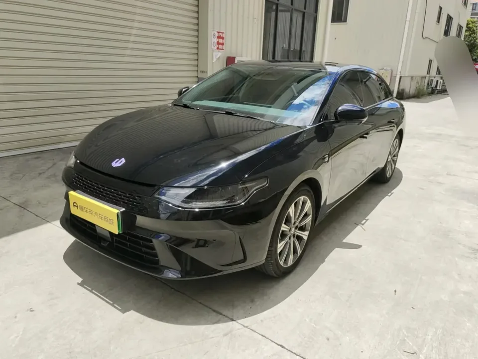 Leapmotor Zero running C01 Zero running C01 2024 Extended Range 216 Premium Edition 2024 — photo 1, buy with delivery to Moscow