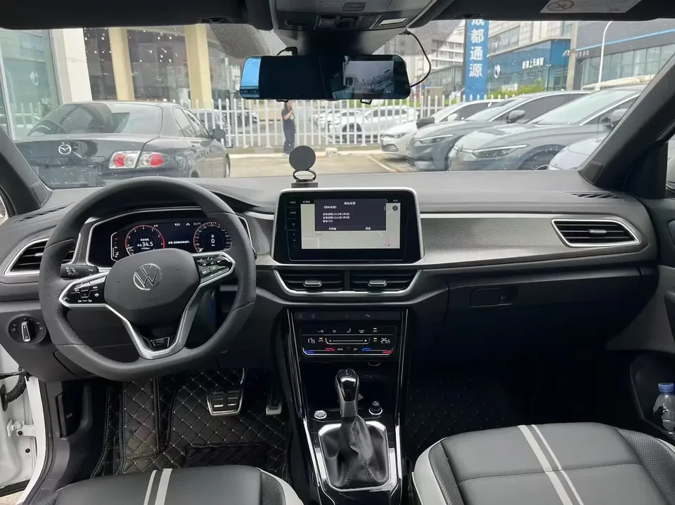 Volkswagen T-Roc TANG 2024 300TSI DSG Chenguang Edition 2024 — миниатюра 2