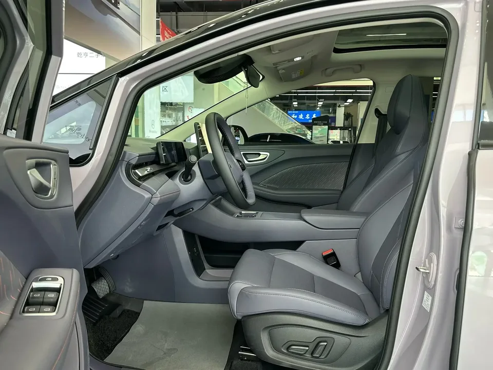 MG 4 MG4 2026 Facelifted 437 Smart Edition 2026 — thumbnail 5