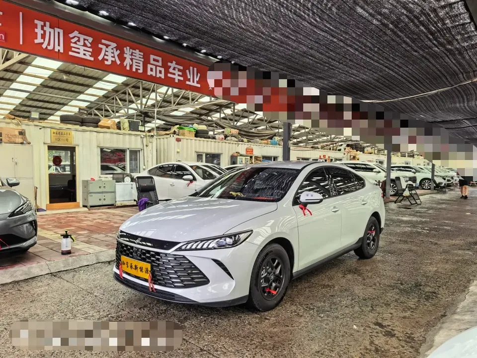 BYD Qin PLUS DM Qin PLUS DM 2025 DM-i 55KM Intelligent Driving Edition Leading Edition 2025 — photo 1, buy with delivery to Moscow