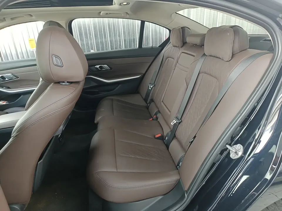BMW 3 Series BMW 3 Series 2022 Facelifted 320Li M Sport Package 2022 — thumbnail 4
