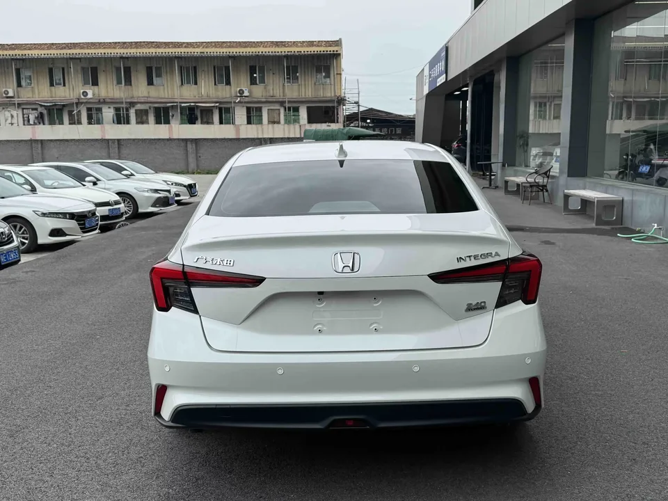 Honda Integra Style 2023 240TURBO CVT Leading Edition 2024 — thumbnail 2