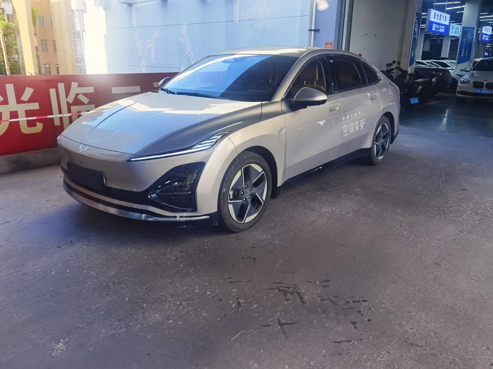 Wuling Starlight EV Wuling Starlight EV 2024 Co-creation version 510 advanced version 2024 — photo 1, buy with delivery to Moscow