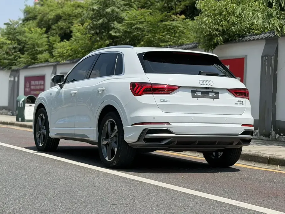 Audi Q3 Audi Q3 2022 35 TFSI Stylish Dynamic 2022 — thumbnail 2