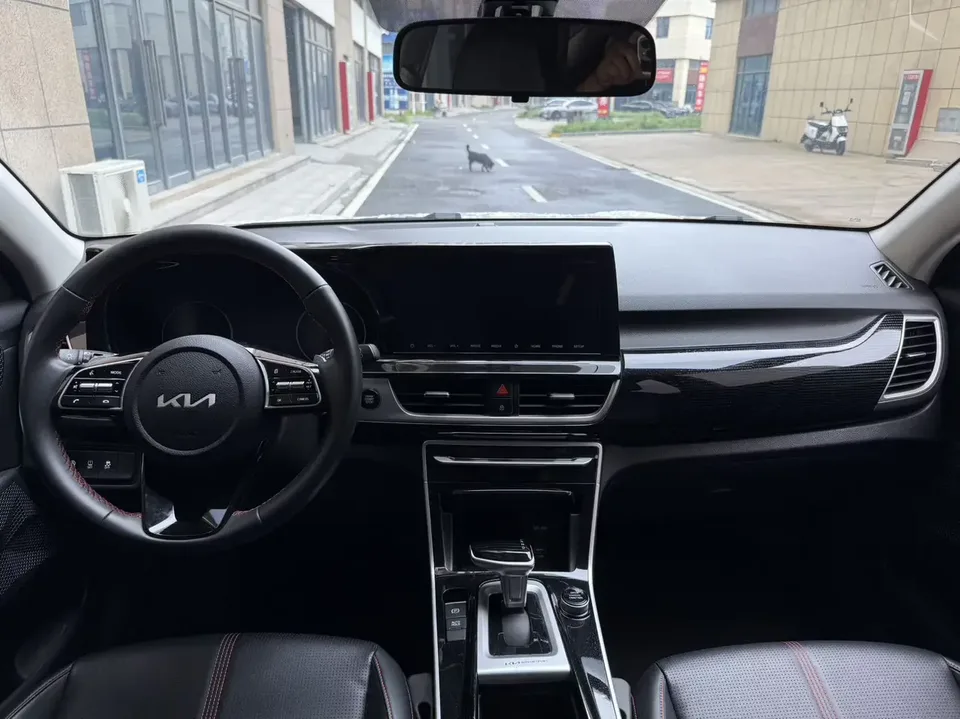 Kia Run proudly Run proudly 2021 1.5L CVT Trend Edition 2022 — thumbnail 5
