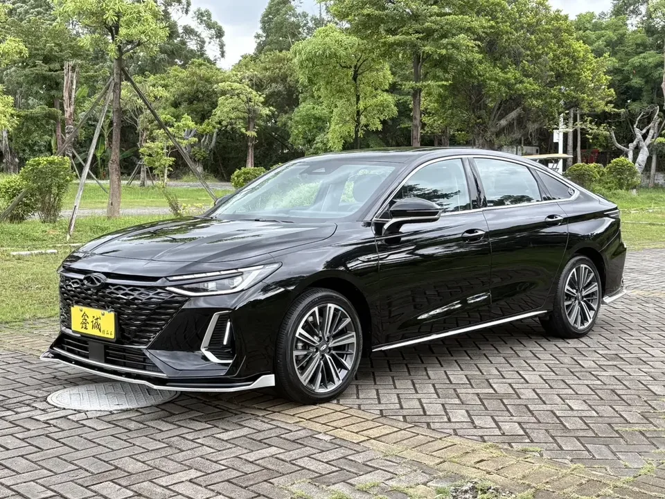 Chery Arrizo 8 Arrizo 8 2022 1.6TGDI DCT Elegant 2024 — photo 1, buy with delivery to Moscow
