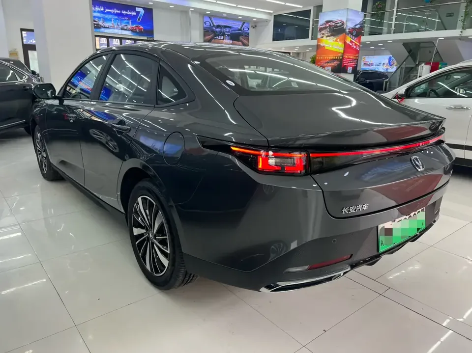 Changan Eado PHEV Eado PHEV 2025 Smart New Blue Whale 145KM Battleship Edition 2026 — thumbnail 4
