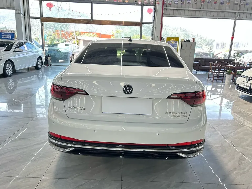 Volkswagen Sagitar Sagitar 2023 280TSI DSG Beyond Edition 2022 — миниатюра 2