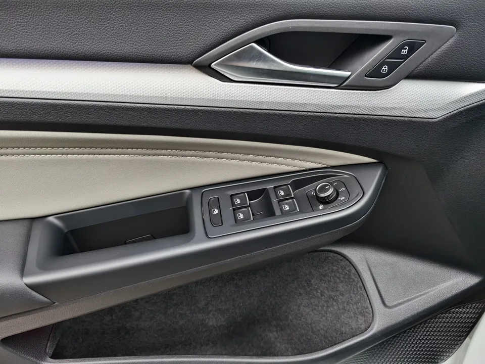 Volkswagen Golf golf 2023 280TSI DSG Pro 2023 — thumbnail 4