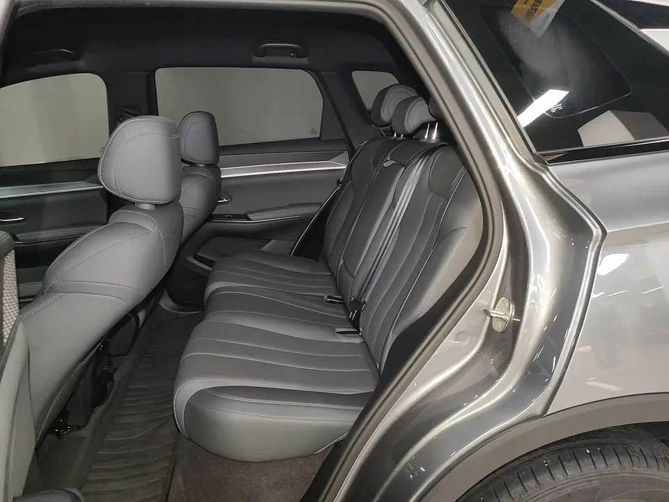 BYD Song Pro DM Song Pro DM 2025 Second generation intelligent driving version DM-i 75KM leading model 2025 — thumbnail 4