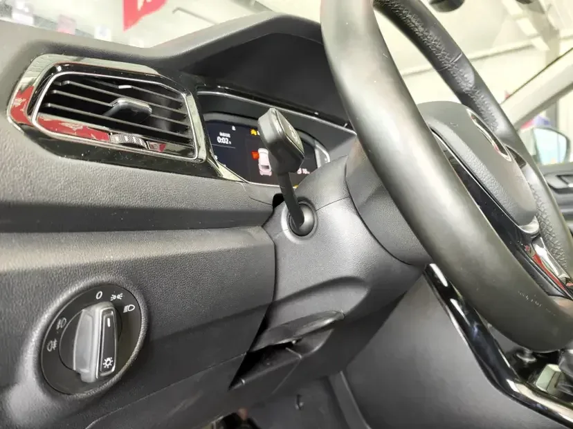 Volkswagen T-Roc TANG 2020 280TSI DSG 2WD Comfort 2023 — thumbnail 4