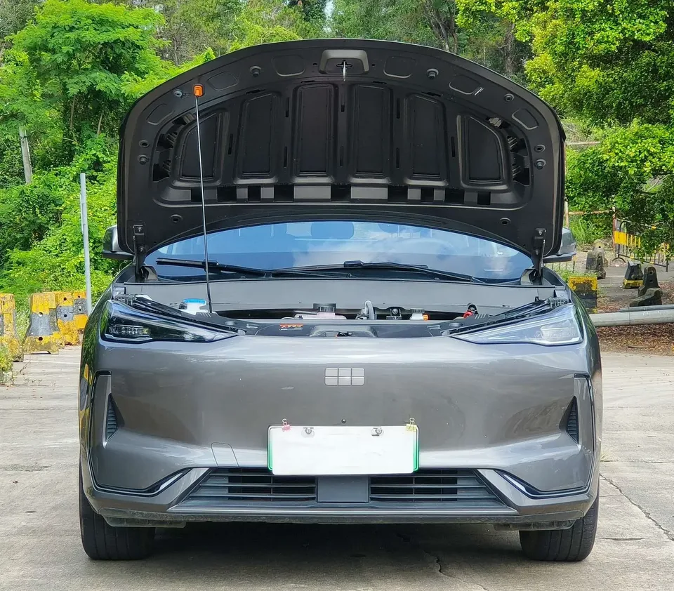 Geely Galaxy E5 Galaxy E5 2024 530km long-distance version 2025 — thumbnail 3