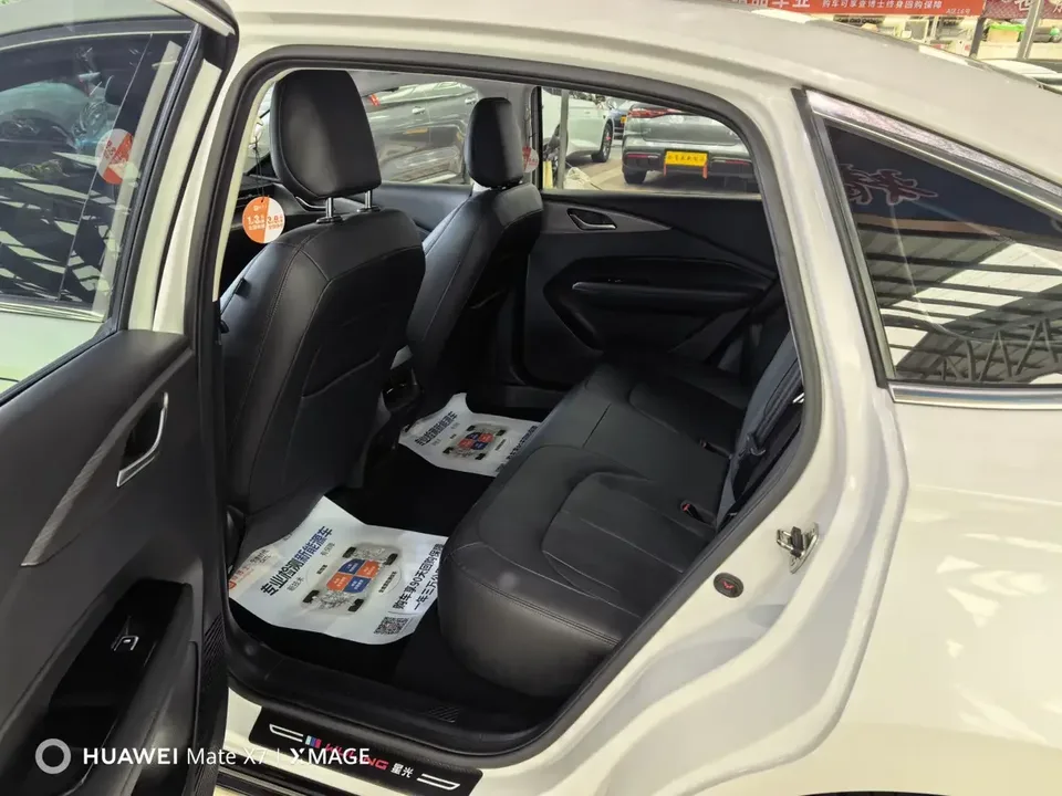 Wuling Starlight PHEV Wuling Starlight PHEV 2023 Co-creation version 150 Advanced version 2025 — thumbnail 3