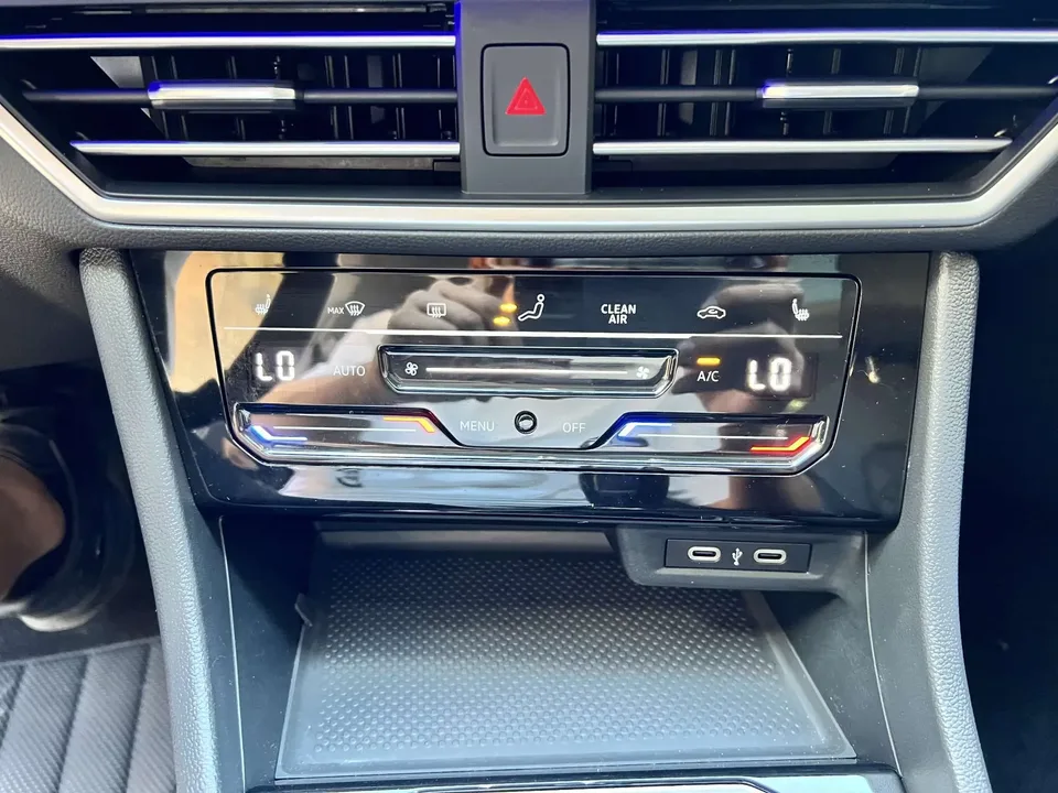 Volkswagen Sagitar Sagitar 2023 280TSI DSG Beyond Edition Plus 2023 — thumbnail 3