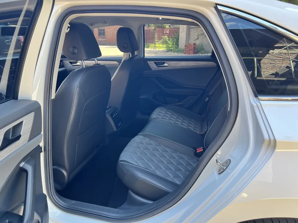Volkswagen Sagitar Sagitar 2023 280TSI DSG Beyond Edition Plus 2023 — thumbnail 5