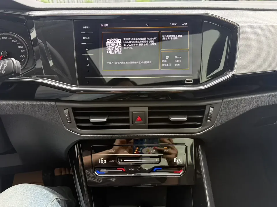 Volkswagen Tayron Tanyue 2021 280TSI 2WD Luxury Smart Edition 2022 — thumbnail 4