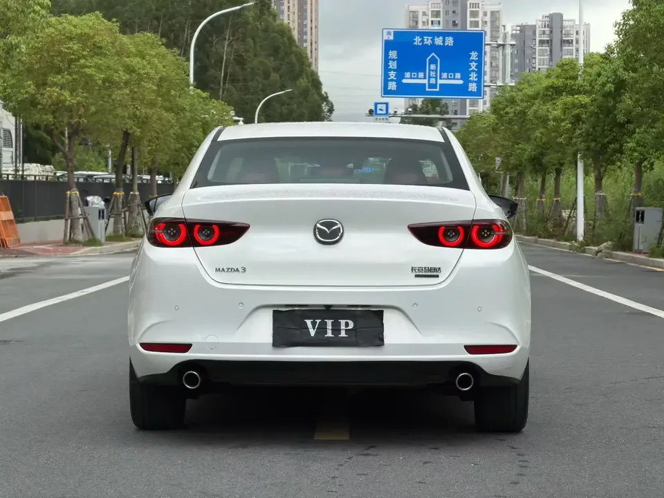 Mazda Axela Mazda3 Angkesela 2023 2.0L Automatic Quality Edition 2024 — thumbnail 2