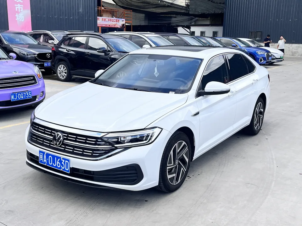 Volkswagen Sagitar Sagitar 2025 Modification 2: 300TSI DSG Beyond Edition 2025 — photo 1, buy with delivery to Moscow