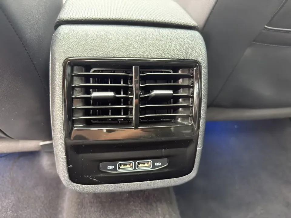 Volkswagen Sagitar Sagitar 2023 280TSI DSG Beyond Edition 2023 — thumbnail 3