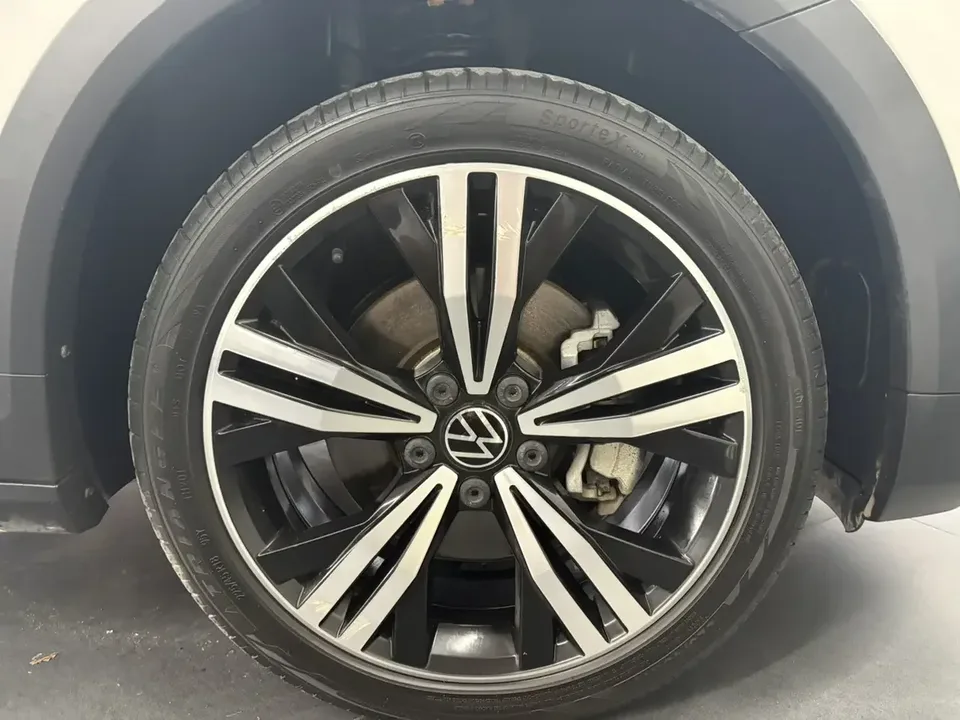 Volkswagen Touran L Touran L 2021 280TSI DSG 7-seater 2022 — thumbnail 3
