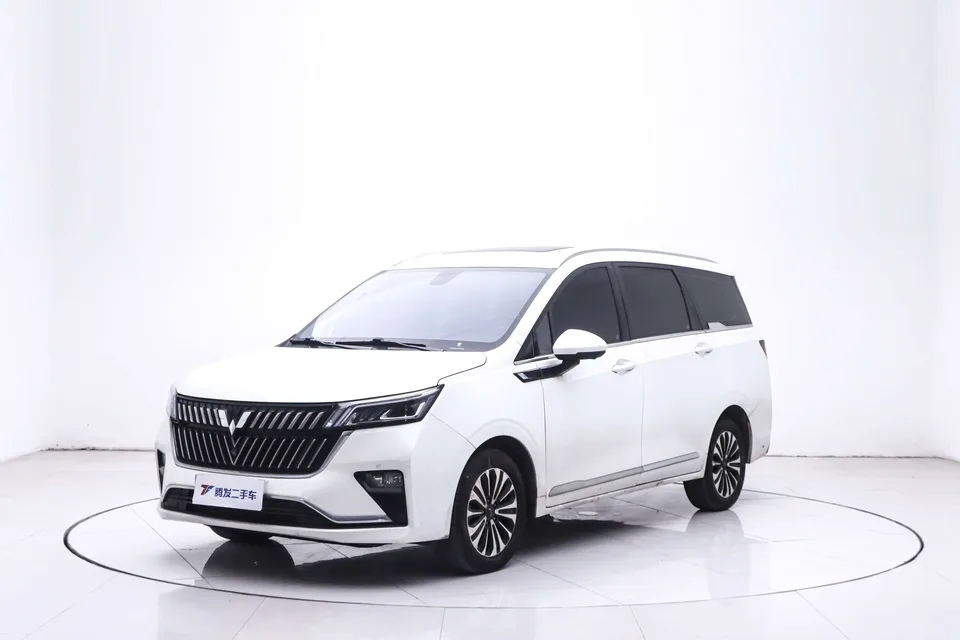 Wuling Jiachen Wuling Jiachen 2022 1.5T CVT Premium Flagship Model 2023 — photo 1, buy with delivery to Moscow