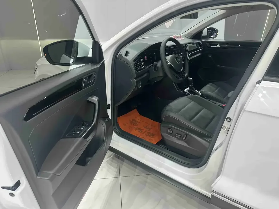 Volkswagen T-Roc TANG 2022 280TSI DSG 2WD Comfort PLUS 2022 — thumbnail 5
