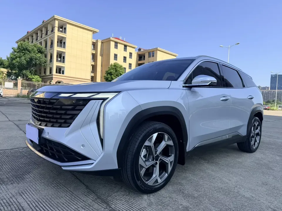 Geely Atlas L Boyue L 2023 1.5TD DCT Premium 2023 — photo 1, buy with delivery to Moscow