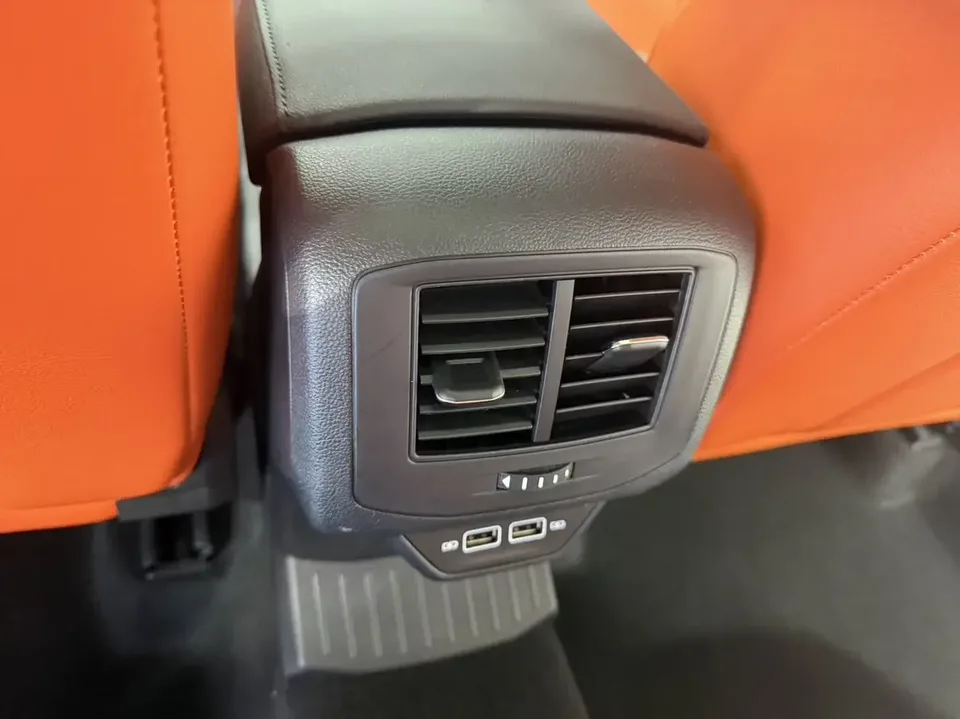 Volkswagen T-Roc TANG 2022 280TSI DSG 2WD Elite PLUS 2023 — thumbnail 3