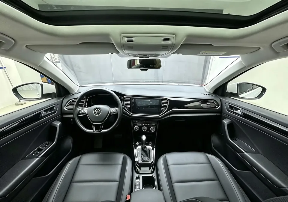 Volkswagen T-Roc TANG 2022 280TSI DSG 2WD Comfort PLUS 2022 — thumbnail 4