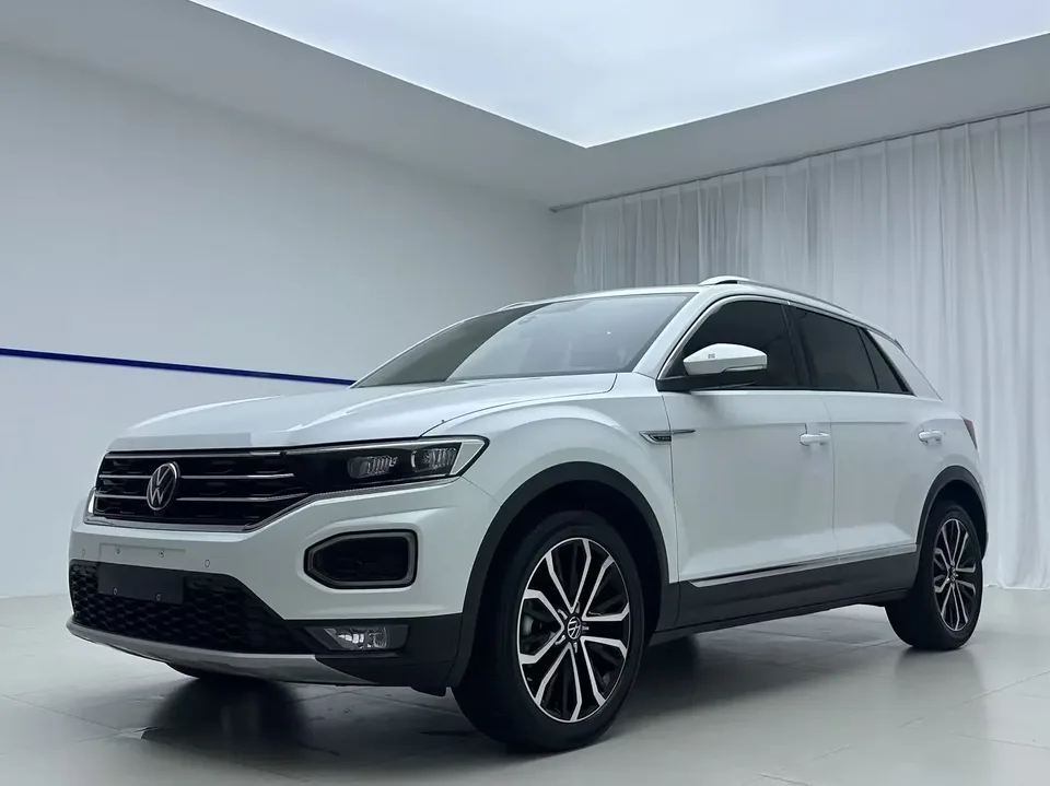 Volkswagen T-Roc TANG 2022 280TSI DSG 2WD Comfort PLUS 2022 — photo 1, buy with delivery to Moscow
