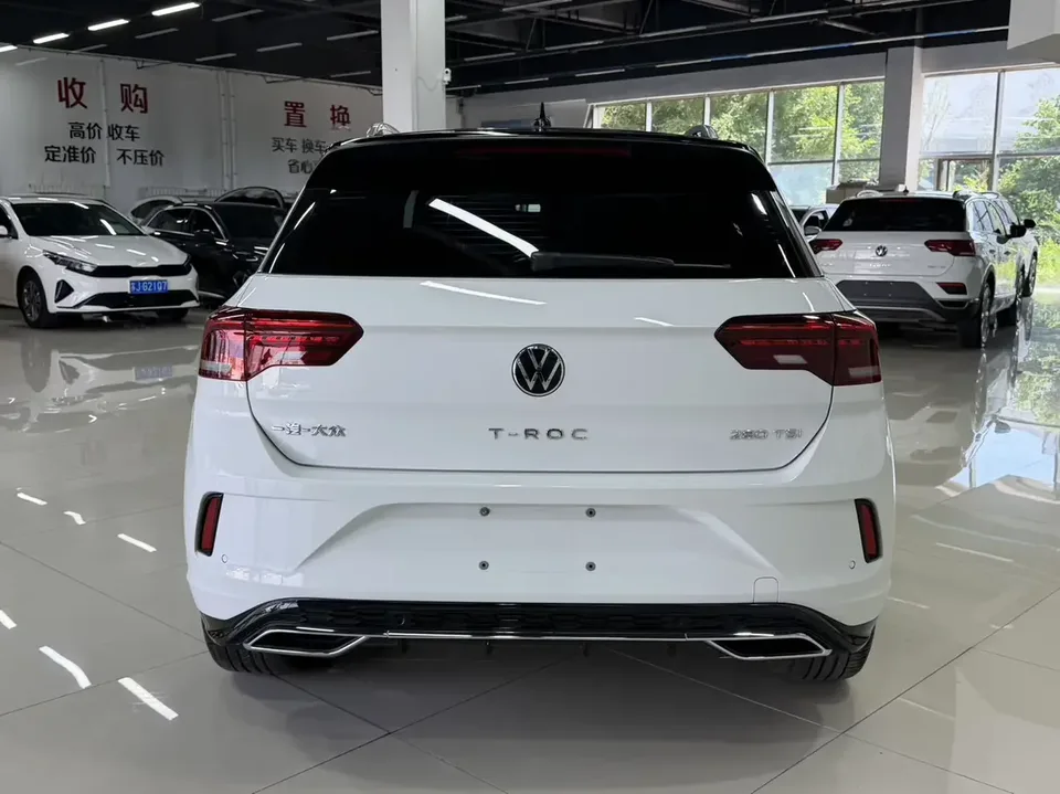 Volkswagen T-Roc TANG 2022 280TSI DSG 2WD R-Line Pro PLUS 2023 — thumbnail 2