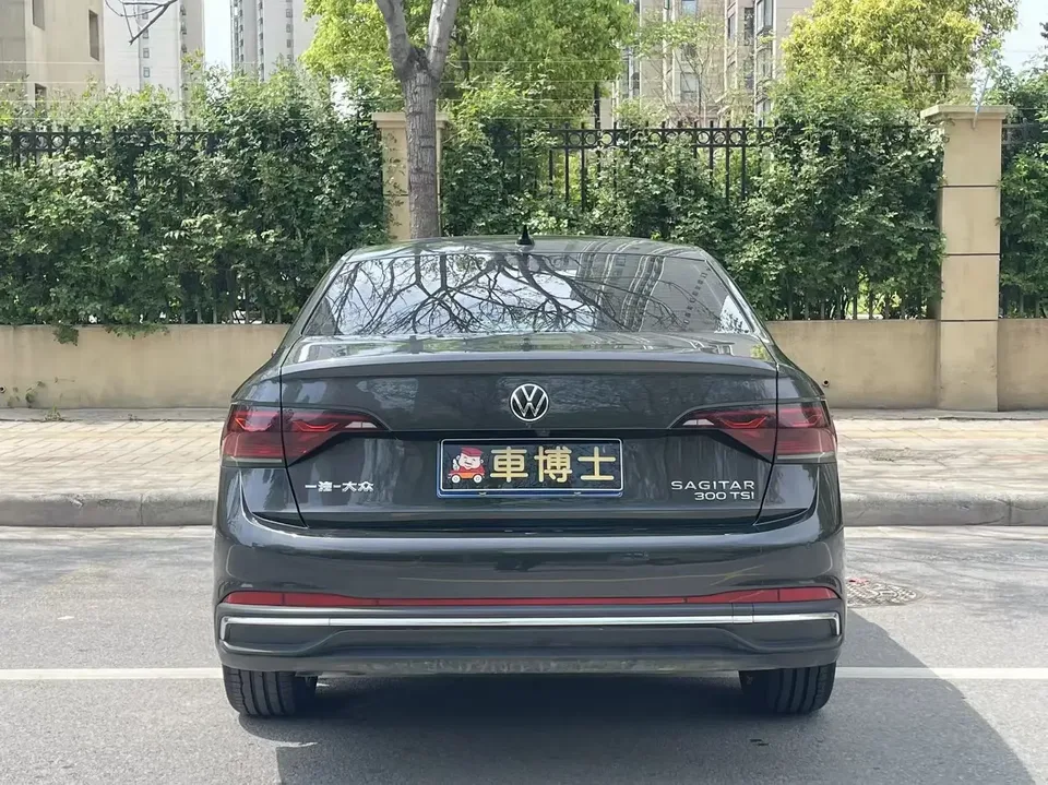 Volkswagen Sagitar Sagitar 2025 Modification 2: 300TSI DSG Beyond Edition 2025 — thumbnail 2