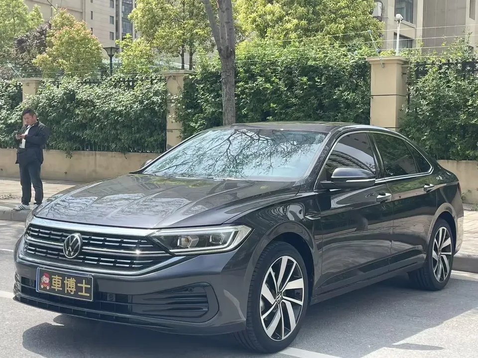 Volkswagen Sagitar Sagitar 2025 Modification 2: 300TSI DSG Beyond Edition 2025 — photo 1, buy with delivery to Moscow