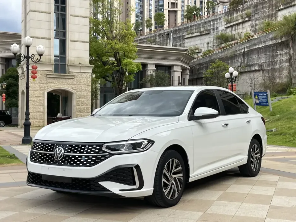 Volkswagen Lavida Lavida 2023 280TSI DSG Starry Sky Forever Edition 2022 — photo 1, buy with delivery to Moscow