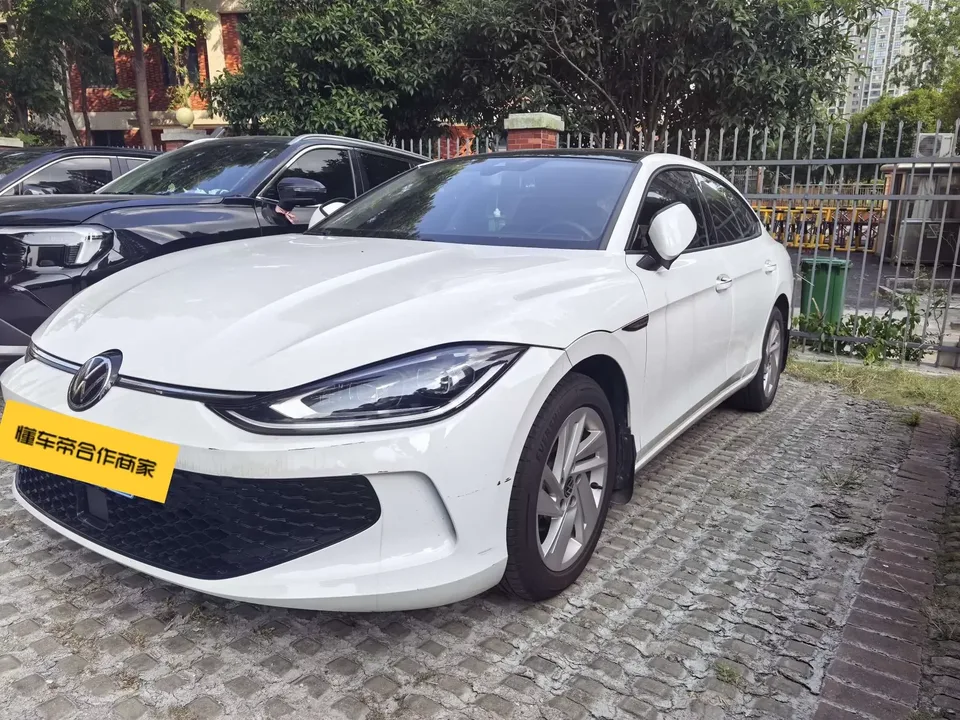 Volkswagen Lamando Lingdu 2022 Lingdu L 280TSI DSG Hot Edition 2023 — photo 1, buy with delivery to Moscow