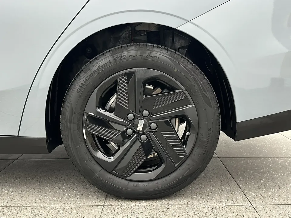 Geely Galaxy L6 Galaxy L6 2023 1.5T DHT 125km PLUS 2024 — thumbnail 3