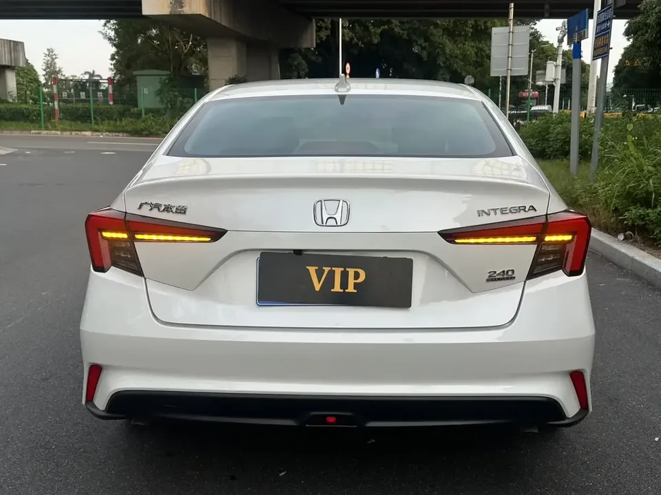 Honda Integra Style 2022 240TURBO CVT Deluxe Edition 2022 — thumbnail 2