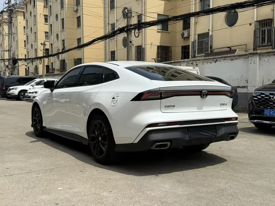 Changan UNI-V Changan UNI-V 2024 1.5T Premium 2024 — thumbnail 4